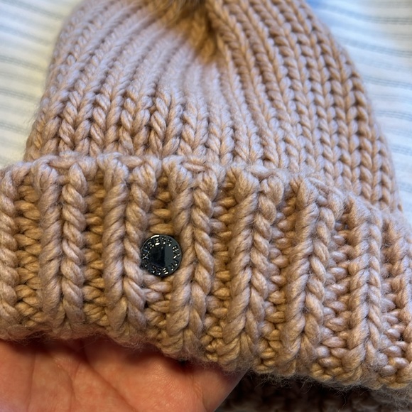 Express puffy winter beanie - Picture 3 of 3